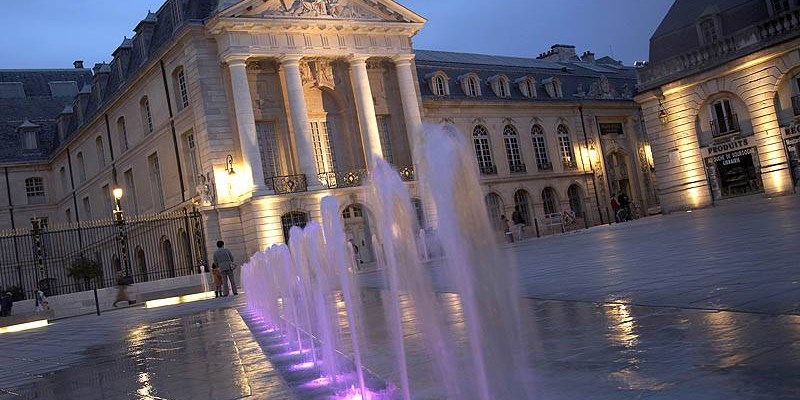 Place de la Libération, Dijon
